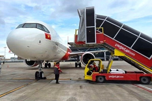 Mất hợp đồng với Vietjet (VJC) của tỷ phú Nguyễn Thị Phương Thảo, một doanh nghiệp lo ‘bốc hơi’ 40% lợi nhuận