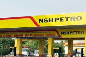 Chìm trong thua lỗ, sắp bị hủy niêm yết, đại gia xăng dầu miền Tây vẫn lạc quan đặt mục tiêu lãi kỷ lục