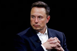 Chấn động: Tỷ phú Elon Musk xin tị nạn chính trị tại Nga?