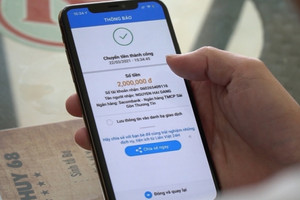 Công an phát cảnh báo khẩn về thủ đoạn yêu cầu ‘chuyển tiền vào tài khoản của chính mình rồi duy trì trong vài phút’