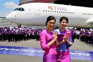 Hãng hàng không 63 năm tuổi thoát nguy cơ phá sản, vẫn 'nợ ngập đầu' hơn 151.000 tỷ đồng