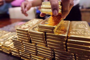 Iran tăng tốc mua hơn 100 tấn vàng, chuyện gì đã xảy ra?