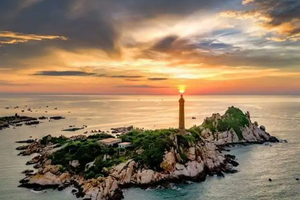 Ngọn hải đăng 65m cao nhất Việt Nam chính thức được xếp hạng di tích lịch sử cấp tỉnh