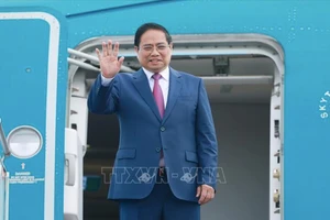 Thủ tướng lên đường dự WEF Thiên Tân và làm việc tại Trung Quốc