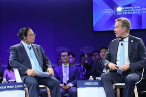 Thủ tướng Phạm Minh Chính trả lời câu hỏi 'nóng' của Chủ tịch WEF