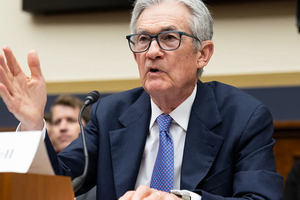 Bất chấp chỉ trích từ ông Trump, Chủ tịch Fed ra tuyên bố rắn về lãi suất