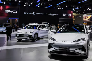 'Vua xe điện' BYD tuyên bố hủy ca làm việc đêm, thông báo đóng hàng loạt cửa hàng: Chuyện gì đã xảy ra?