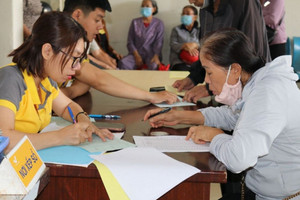 Cán bộ thôi việc sau tinh gọn bộ máy có thể được vay tối đa 300 triệu đồng, hỗ trợ 100% lãi suất trong 5 năm