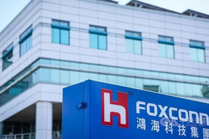 Thủ tướng đề nghị Foxconn chuyển giao công nghệ và xây nhà máy chip bán dẫn tại Việt Nam