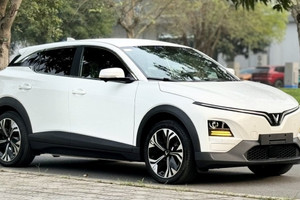 VinFast vừa tung chính sách chưa từng có tiền lệ, khách hàng nhận ngay 100 triệu khi đổi từ xe xăng sang xe điện