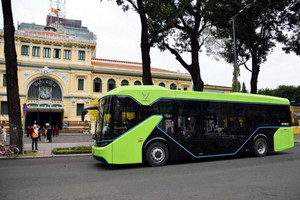 250 xe buýt điện chuẩn bị lăn bánh tại TP Hồ Chí Minh: VinBus là một trong hai nhà thầu chính