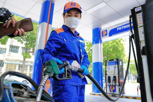 Bộ Công Thương vừa ra quyết định mới trong điều hành giá xăng dầu