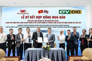 Sau VinFast, một hãng ô tô Việt lần đầu xuất khẩu hàng nghìn xe điện ra quốc tế