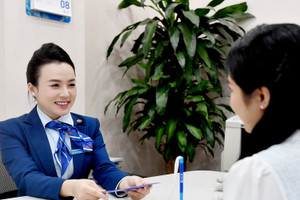 Lãi suất ngân hàng hôm nay 27/6/2025: Lãi suất liên ngân hàng tiếp tục giảm