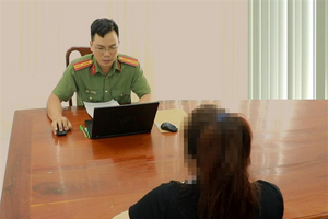 Chị N. chuyển 539 triệu đồng cho 'kế toán Điện Máy Xanh', sau 12 lần giao dịch lập tức báo công an