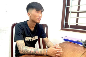 Bắt khẩn cấp nam thanh niên dùng dao khống chế, trói tay tài xế Grab để cướp tài sản