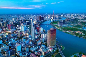 Công bố các nghị quyết, quyết định sáp nhập đơn vị hành chính, chỉ định nhân sự cấp tỉnh