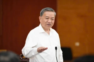Tổng Bí thư: Công chức phường thấy dân khó khăn phải lao đến hỗ trợ