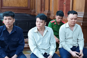 Cho vay lãi suất lên tới 7.200%, nhóm giang hồ dùng video khỏa thân đề đòi nợ
