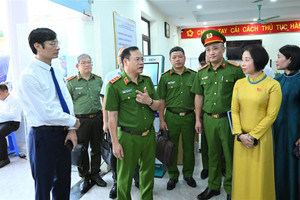 Lãnh đạo Bộ Công an chỉ đạo 'nóng' đến Trung tâm Phục vụ Hành chính công