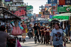 Nền kinh tế thứ hai Đông Nam Á lung lay: Tăng trưởng lao dốc, khủng hoảng chính trị rình rập