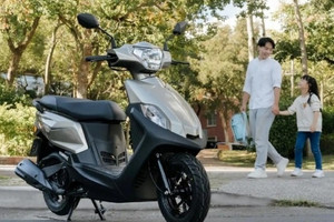 Đối thủ mạnh của Honda LEAD ‘xăng ăn như ngửi’, cốp rộng để vừa 2 chiếc mũ bảo hiểm: Giá bán có khiến khách hàng Việt ‘siêu lòng’?