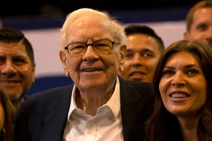 Warren Buffett tiếp tục ‘vung tay’ làm từ thiện: Tổng cộng lên tới 60 tỷ USD, vượt cả tài sản thời hoàng kim 9 năm trước