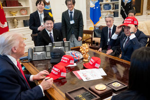 Ông Trump dọa áp thuế 35%, Nhật Bản đương đầu với kịch bản xấu nhất