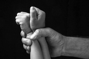 Luật sư nói về mức án đối tượng xâm hại bé gái 3 tháng tuổi có thể phải đối mặt