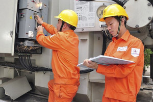 Tiền điện tăng bất thường trong tháng 6: Điện lực Hà Nội nói gì?