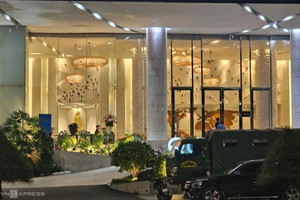 Chân dung doanh nghiệp đứng sau khách sạn 5 sao nổi tiếng tại Nha Trang vừa bị Công an đột xuất kiểm tra