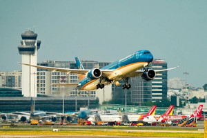 Thủ tướng kêu gọi tập đoàn 12 tỷ USD hợp tác sâu với Vietnam Airlines, Vietjet, Viettel