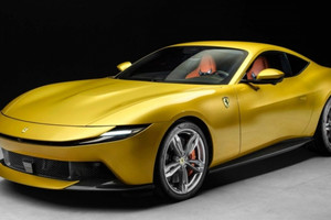 Siêu xe mới của Ferrari bị so sánh với Toyota: Sang trọng đến mấy cũng không tránh khỏi