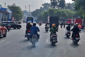 Sắp nâng mức quy chuẩn khí thải xe máy