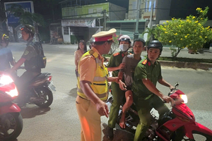 Truy xét, bắt khẩn cấp Nguyễn Vũ Hảo