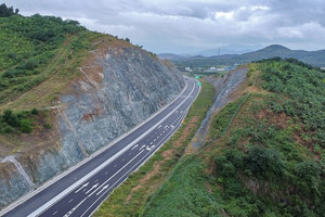 Chỉ 1 tháng nữa, hơn 200km cao tốc ở 6 dự án thành phần sẽ thông tuyến
