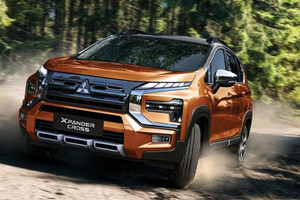 Hàng loạt MPV 7 chỗ đua nhau giảm giá, khách hàng lời vài chục triệu đồng khi chốt đơn