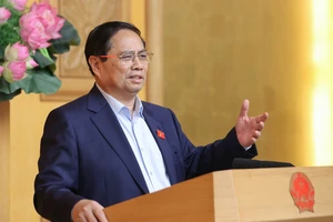 Thủ tướng yêu cầu tạo điều kiện cho Hà Nội triển khai phát triển trục Sông Hồng