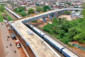 Đình chỉ công tác 7 kỹ sư vì xây cầu vượt có khúc cua 90 độ