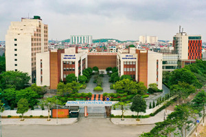 Ngôi trường chuyên trăm tỷ vừa đổi tên: Có học sinh đạt điểm SAT top 1% thế giới, thành tích quốc gia và quốc tế đáng nể