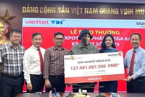 Trúng Vietlott hơn 127 tỷ nhờ dãy số 'lạ thường', người đàn ông tại TP. HCM tiết lộ điều bất ngờ