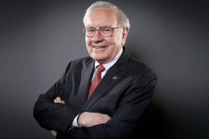 Warren Buffett rút khỏi các ‘ông lớn’ ngân hàng, bất ngờ chi 459 triệu USD mua một cổ phiếu