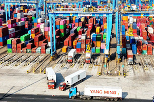 Trung Quốc cấm xuất khẩu, một mặt hàng chiến lược vẫn ồ ạt chảy vào Mỹ qua ‘cửa sau’