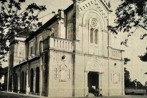 Chiêm ngưỡng công trình tôn giáo được đại gia bất động sản 'giàu hơn vua Bảo Đại' hiến đất dựng nên