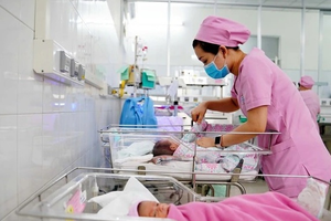 Bộ trưởng Bộ Y tế: Mức sinh của Việt Nam đang ở mức thấp nhất lịch sử