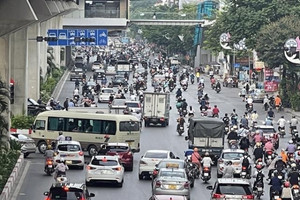 Khoảng 7 triệu xe xăng ở Hà Nội đứng trước nguy cơ bị cấm lưu thông từ 2026