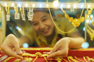 Mua, bán vàng từ 20 triệu phải chuyển khoản: Tính theo ngày hay từng lượt giao dịch?