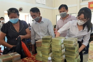 Vinhomes (VHM) tạm ứng hơn 5.200 tỷ đồng đền bù làm siêu dự án, hàng nghìn hộ dân 'đổi đời' thành tỷ phú