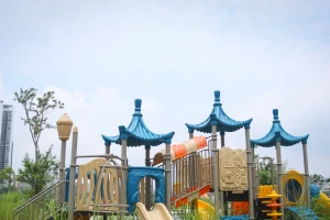 Cỏ mọc ngập đầu, rác thải khắp nơi trong dự án công viên 744 tỷ đồng tại Hà Nội