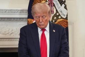 Điều khiến Tổng thống Mỹ Trump đổi thái độ với Nga